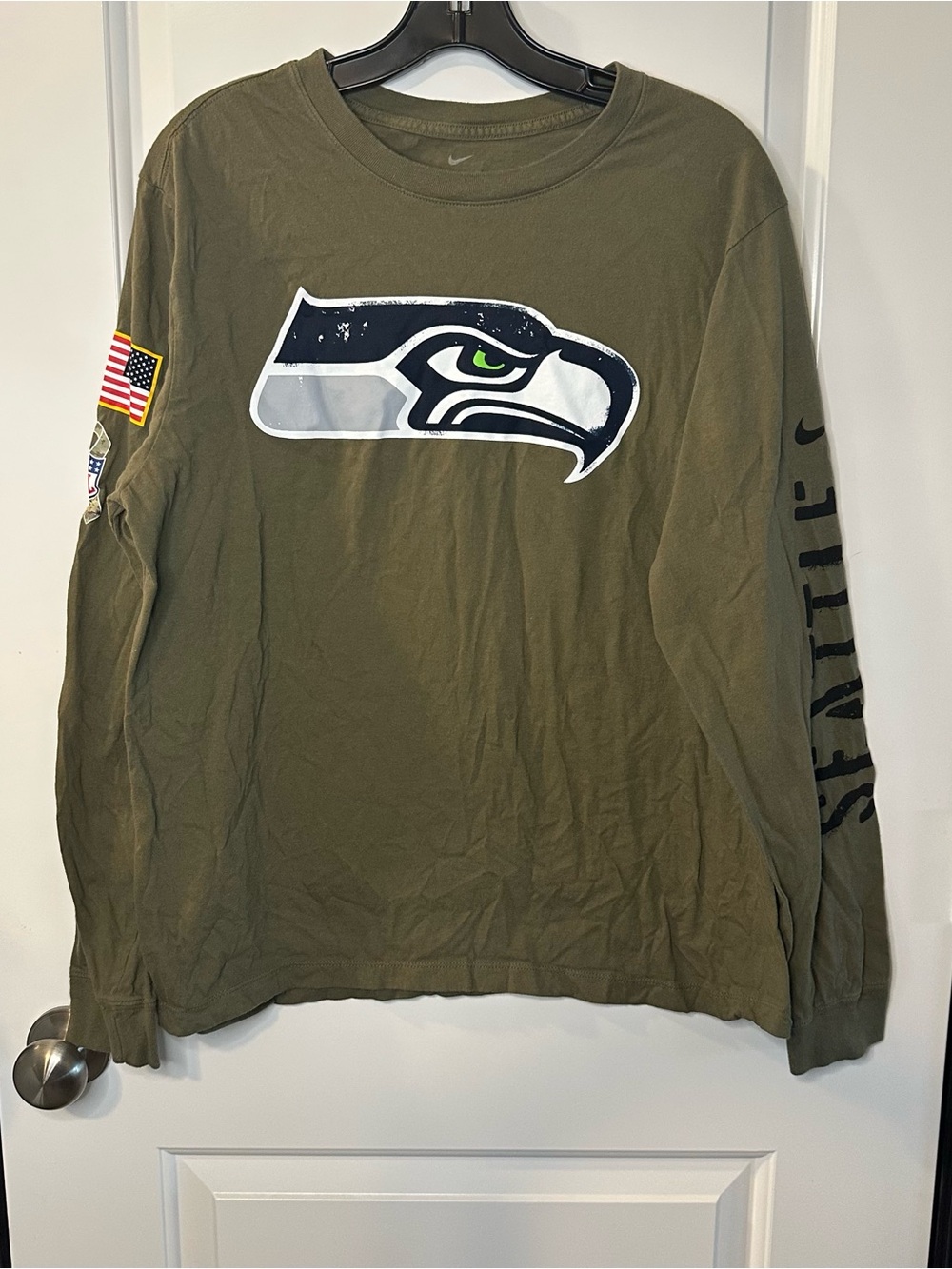 Seahawks Salute to Service Long Sleeve Shirt Women’s Large